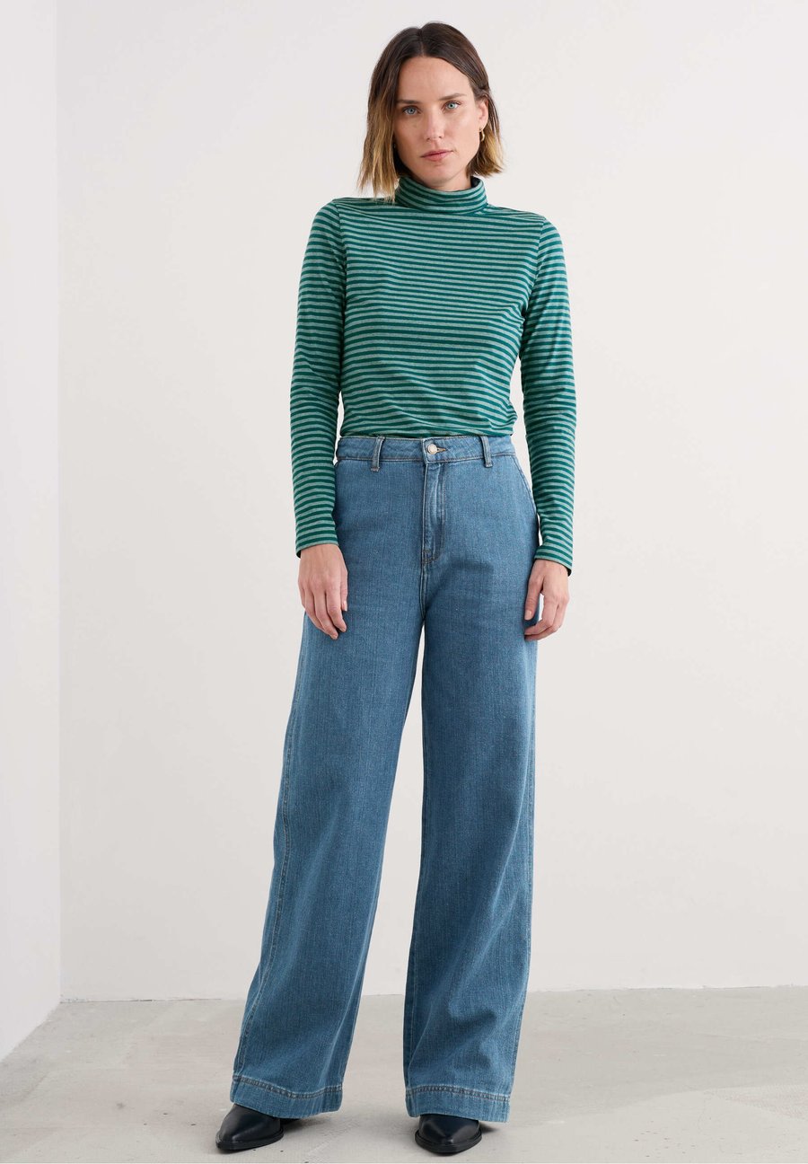 Топ Seasalt Cornwall LANDING, Green - Pellitras Verte/Green
Топ Seasalt Cornwall LANDING, Green - Pellitras Verte/Green