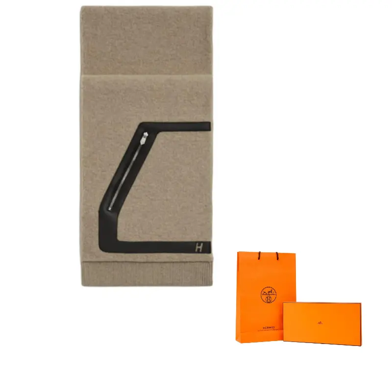 HERMES Шерстяной кашемировый кожаный вязаный шарф мужской разноцветный, Khaki
HERMES Шерстяной кашемировый кожаный вязаный шарф мужской разноцветный, Khaki