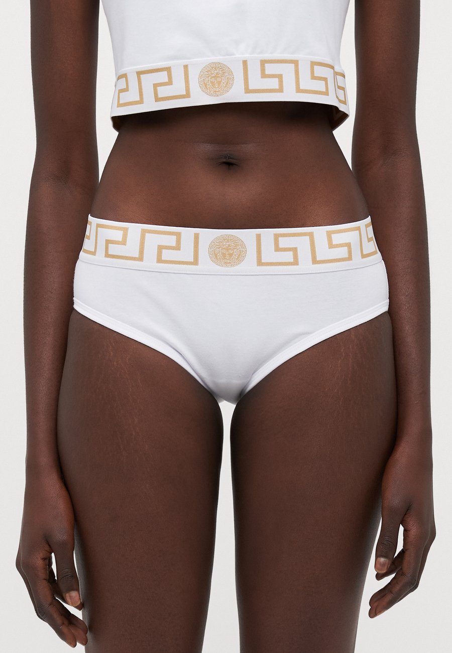 Брифы Versace UNDERWEAR TOPEKA NEW LOGO, White
Брифы Versace UNDERWEAR TOPEKA NEW LOGO, White