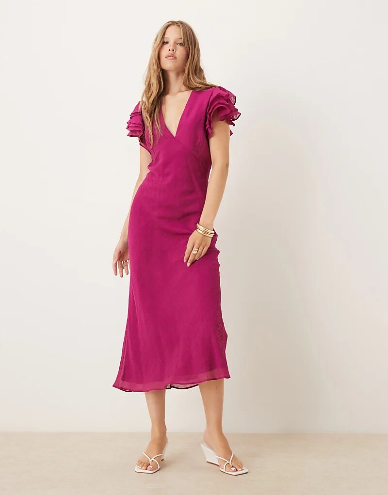 Платье миди Layla с оборками на рукавах розового цвета от Nobody's Child
Платье миди Layla с оборками на рукавах розового цвета от Nobody's Child