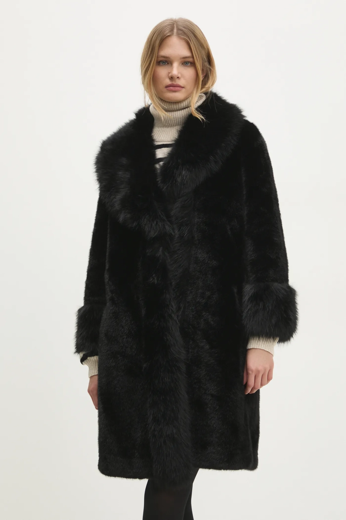 Плащ Answear Lab, черный
Плащ Answear Lab, черный