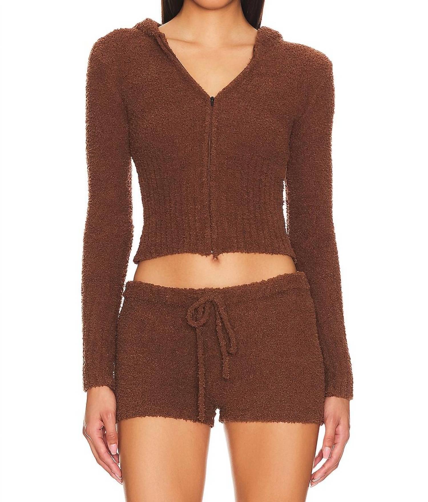 Толстовка Harlow Fuzzie на молнии с капюшоном цвета шоколадной лилии Frankies Bikinis, цвет chocolate lily
Толстовка Harlow Fuzzie на молнии с капюшоном цвета шоколадной лилии Frankies Bikinis, цвет chocolate lily