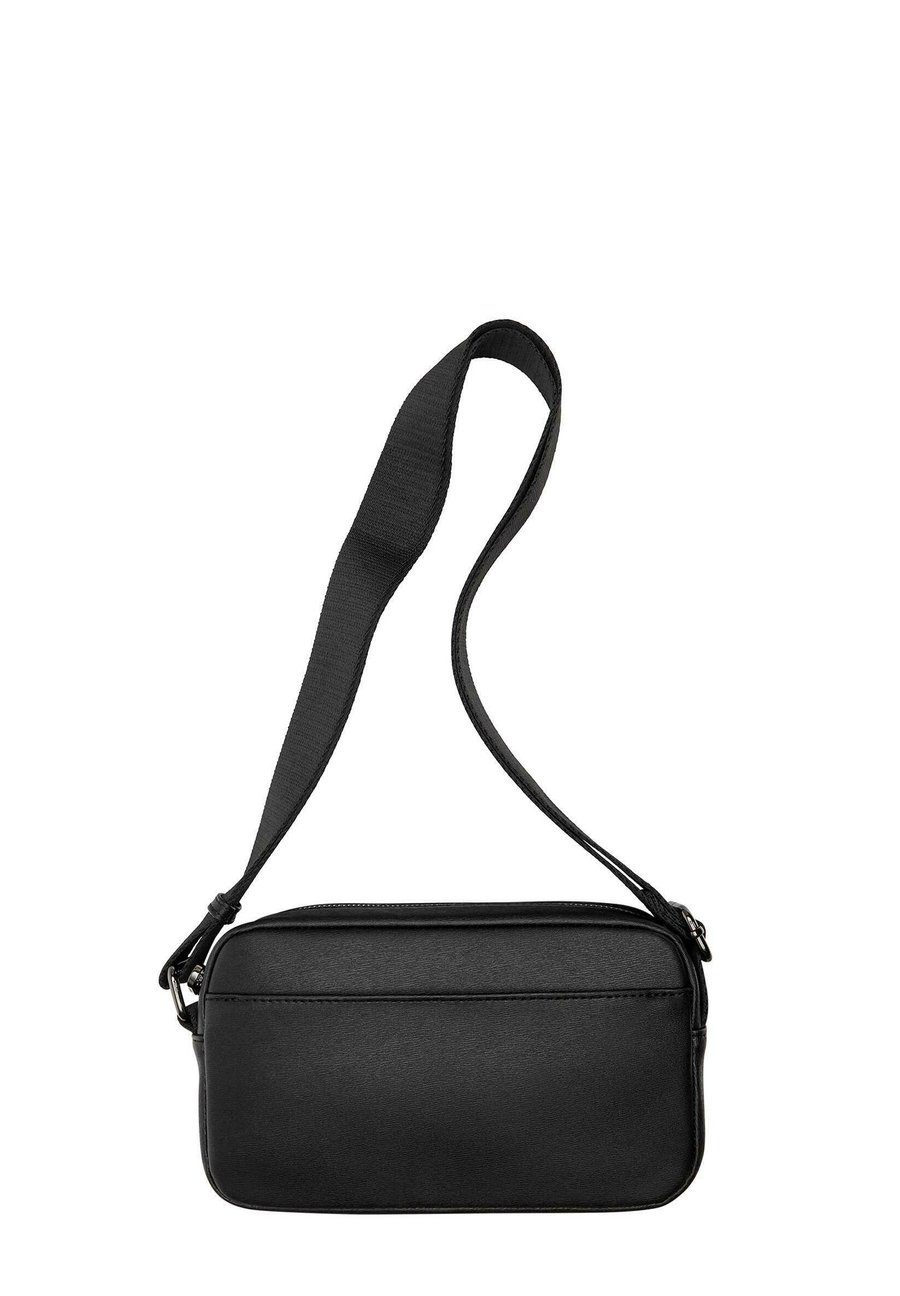 Сумка кросс-боди PULL&BEAR Cross body bag, Black
Сумка кросс-боди PULL&BEAR Cross body bag, Black