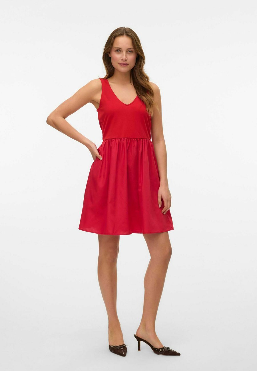 Платье Vero Moda VMVALLY , Ribbon Red/Red
Платье Vero Moda VMVALLY , Ribbon Red/Red