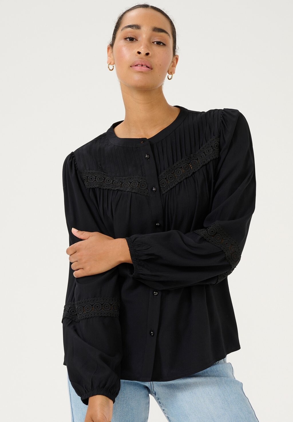 Блуза FREYA Kaffe, черный
Блуза FREYA Kaffe, черный