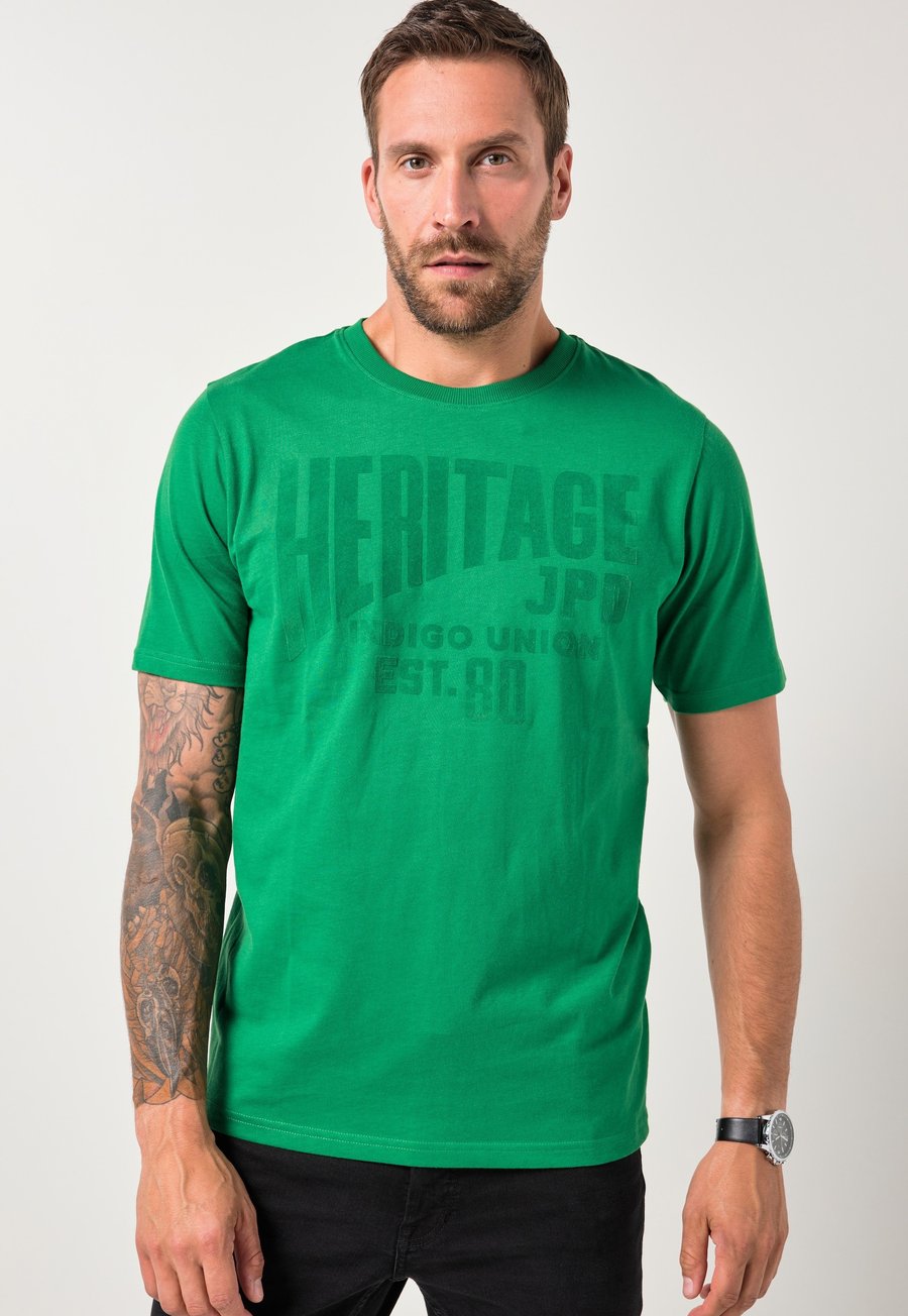 Футболка JP1880 HALF SLEEVE CHEST PRINT UP TO 8XL, Palm Green/Green, Зеленый, Футболка JP1880 HALF SLEEVE CHEST PRINT UP TO 8XL, Palm Green/Green
Футболка JP1880 HALF SLEEVE CHEST PRINT UP TO 8XL, Palm Green/Green, Зеленый, Футболка JP1880 HALF SLEEVE CHEST PRINT UP TO 8XL, Palm Green/Green