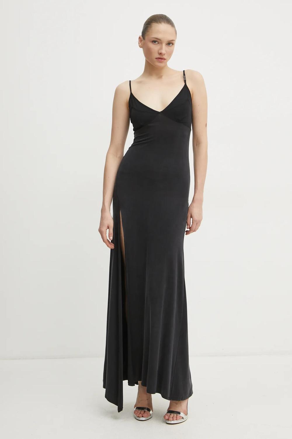 Платье Versace Jeans Couture, черный
Платье Versace Jeans Couture, черный