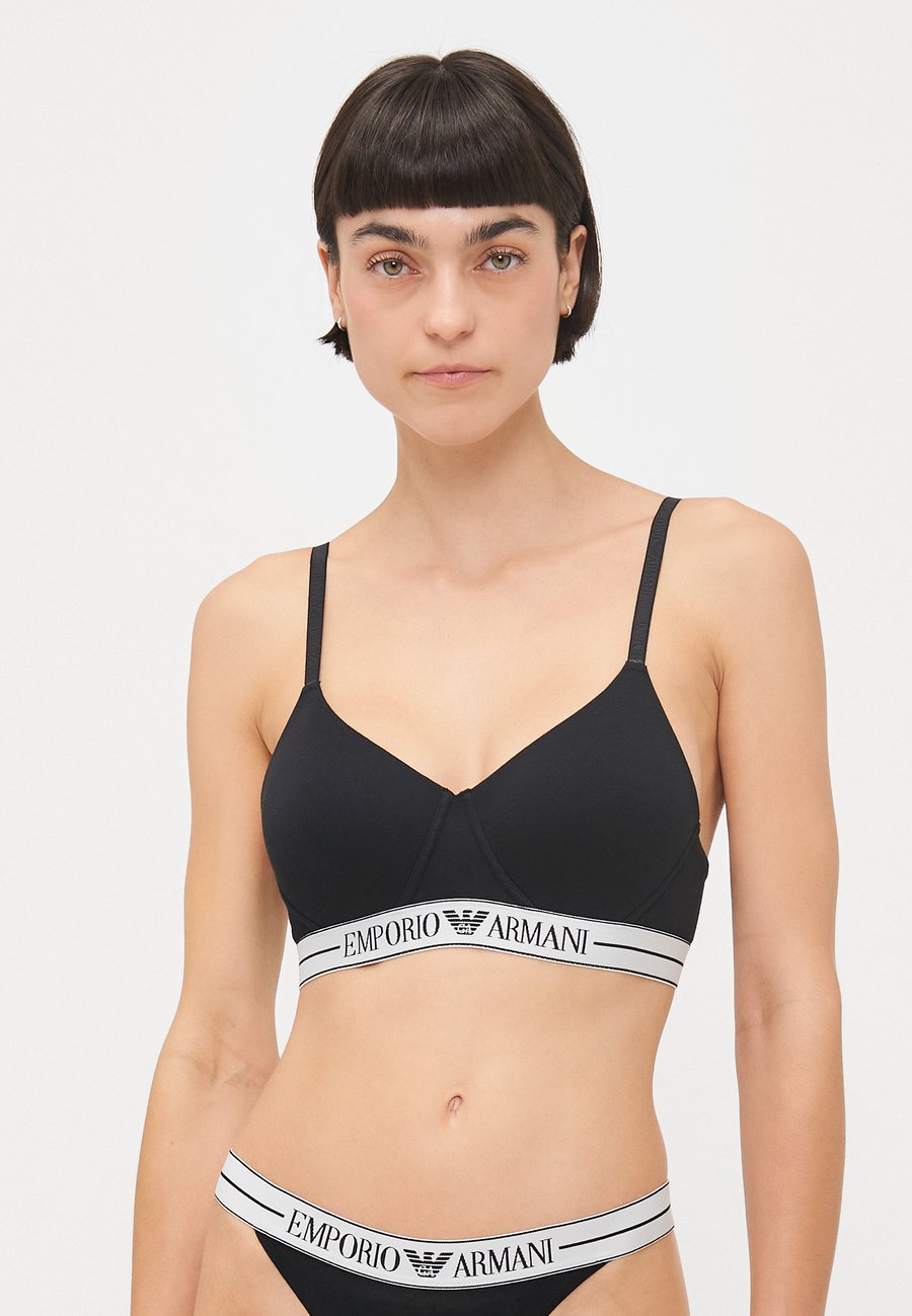 Бюстгальтер Emporio Armani PADDED SOFT CONTOUR BRA, Black
Бюстгальтер Emporio Armani PADDED SOFT CONTOUR BRA, Black