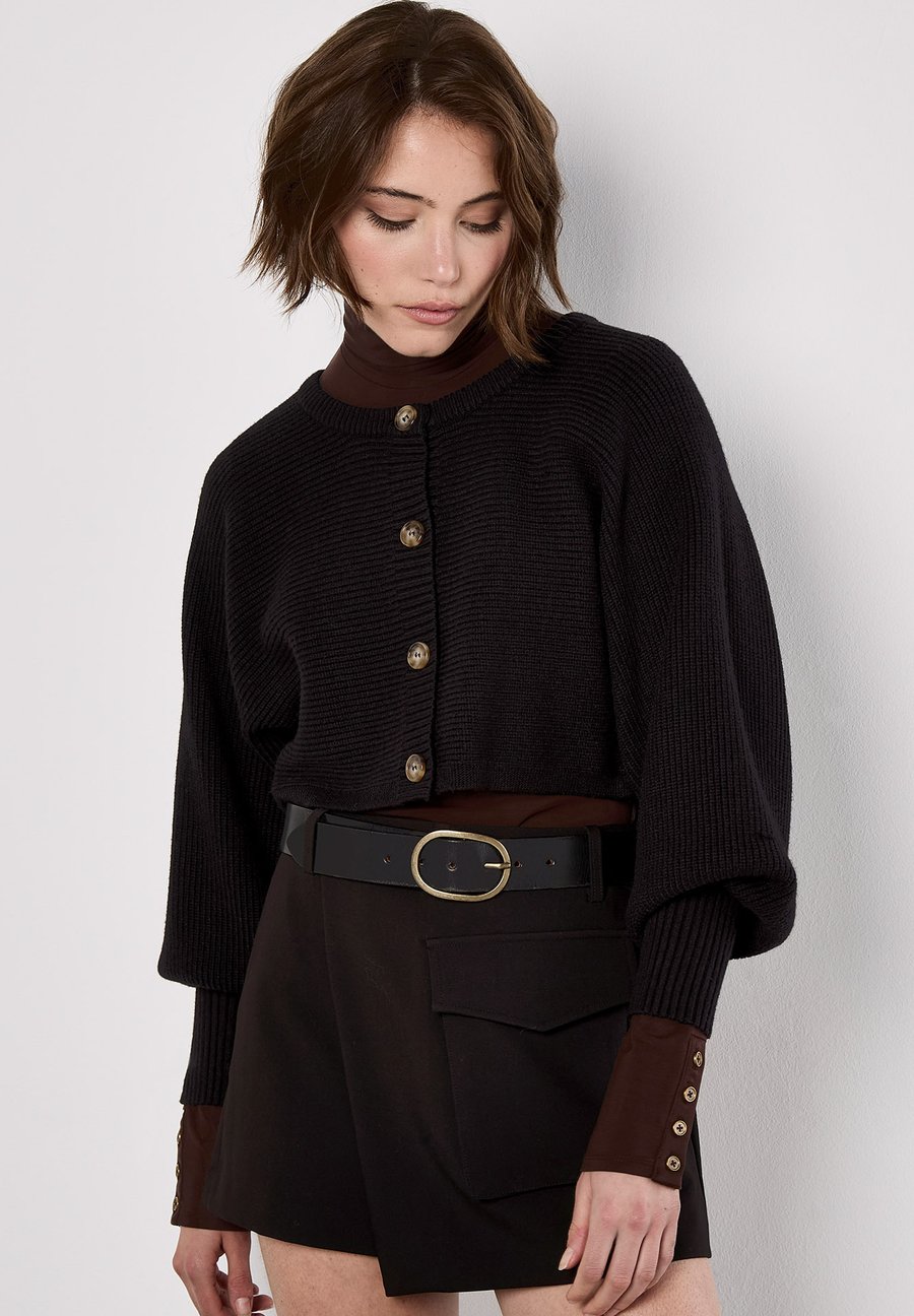 Кардиган Apricot CROPPED, Black
Кардиган Apricot CROPPED, Black