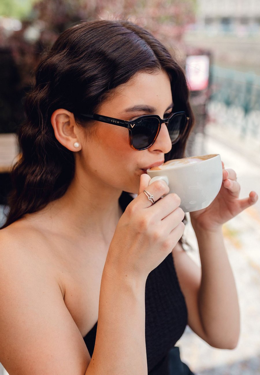 Солнцезащитные очки VUCH ELEA V DESIGN, Black
Солнцезащитные очки VUCH ELEA V DESIGN, Black