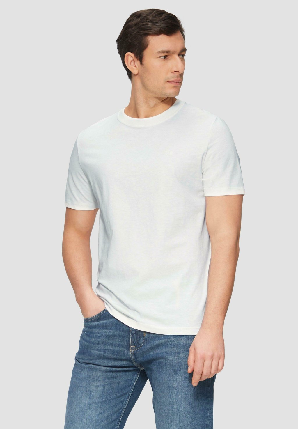 Базовая футболка s.Oliver, белый
Базовая футболка s.Oliver, белый