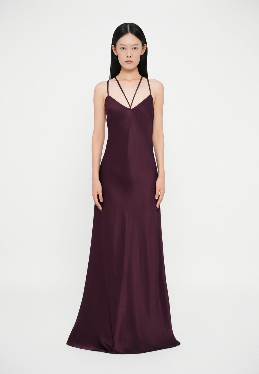 Платье Anna October NATALIE SLIP DRESS, Aubergine/Berry
Платье Anna October NATALIE SLIP DRESS, Aubergine/Berry