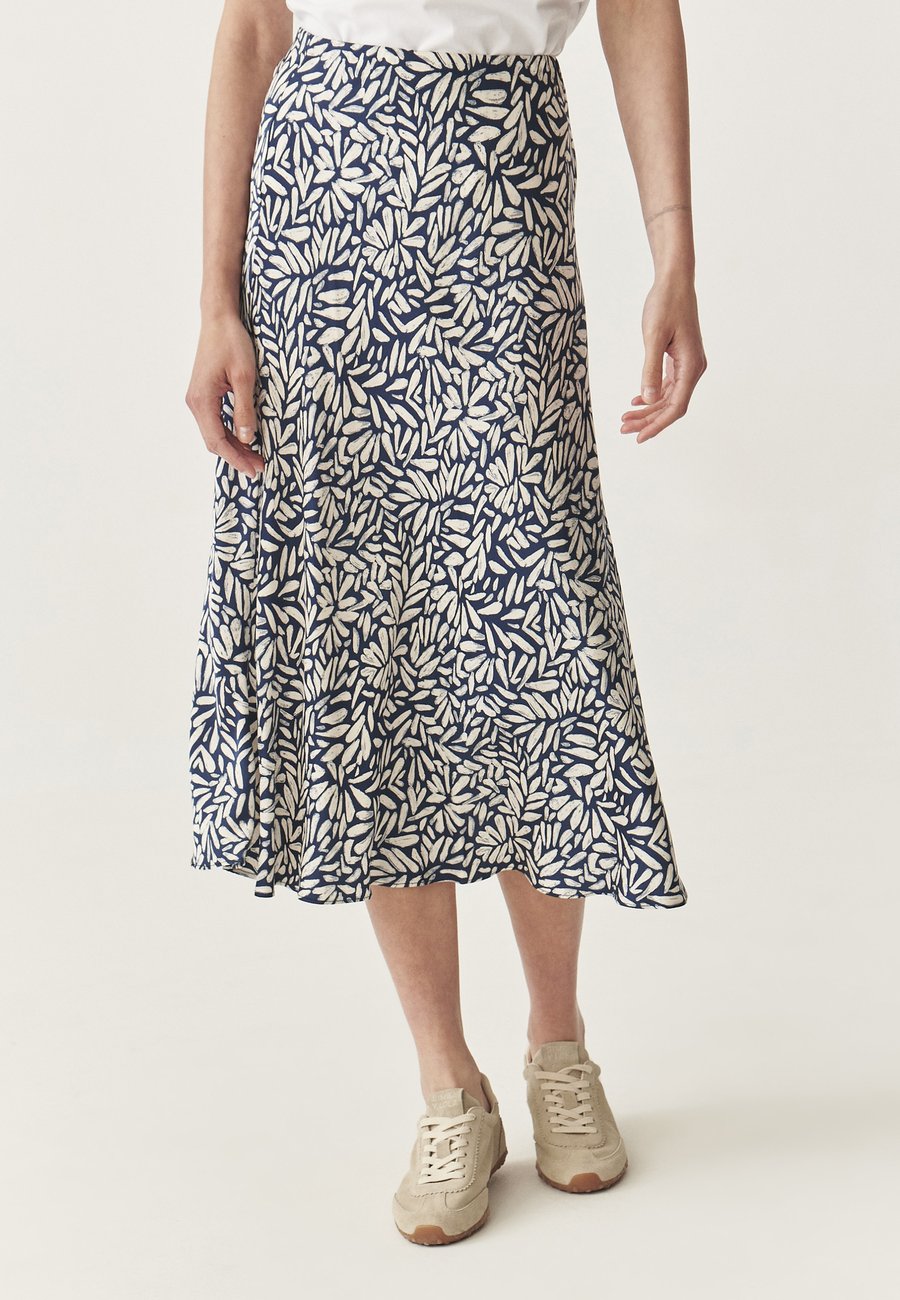Юбка TATUUM A-line skirt, Navy Blue/Dark Blue
Юбка TATUUM A-line skirt, Navy Blue/Dark Blue