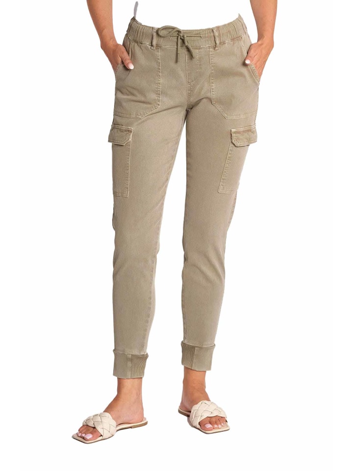 Джинсовые шорты ZHRILL, оливковый
Джинсовые шорты ZHRILL, оливковый