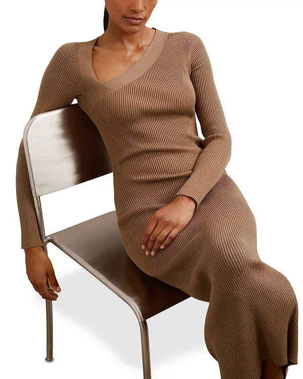 Вязаное платье миди Reiss, коричневый
Вязаное платье миди Reiss, коричневый