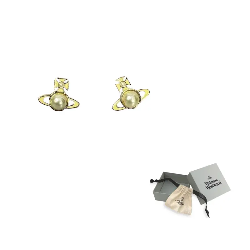 Серьги женские золотые Vivienne Westwood
Серьги женские золотые Vivienne Westwood