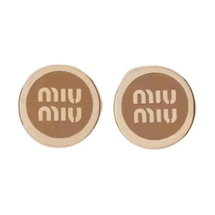 Металлические серьги-гвоздики унисекс caramel MIU MIU
Металлические серьги-гвоздики унисекс caramel MIU MIU