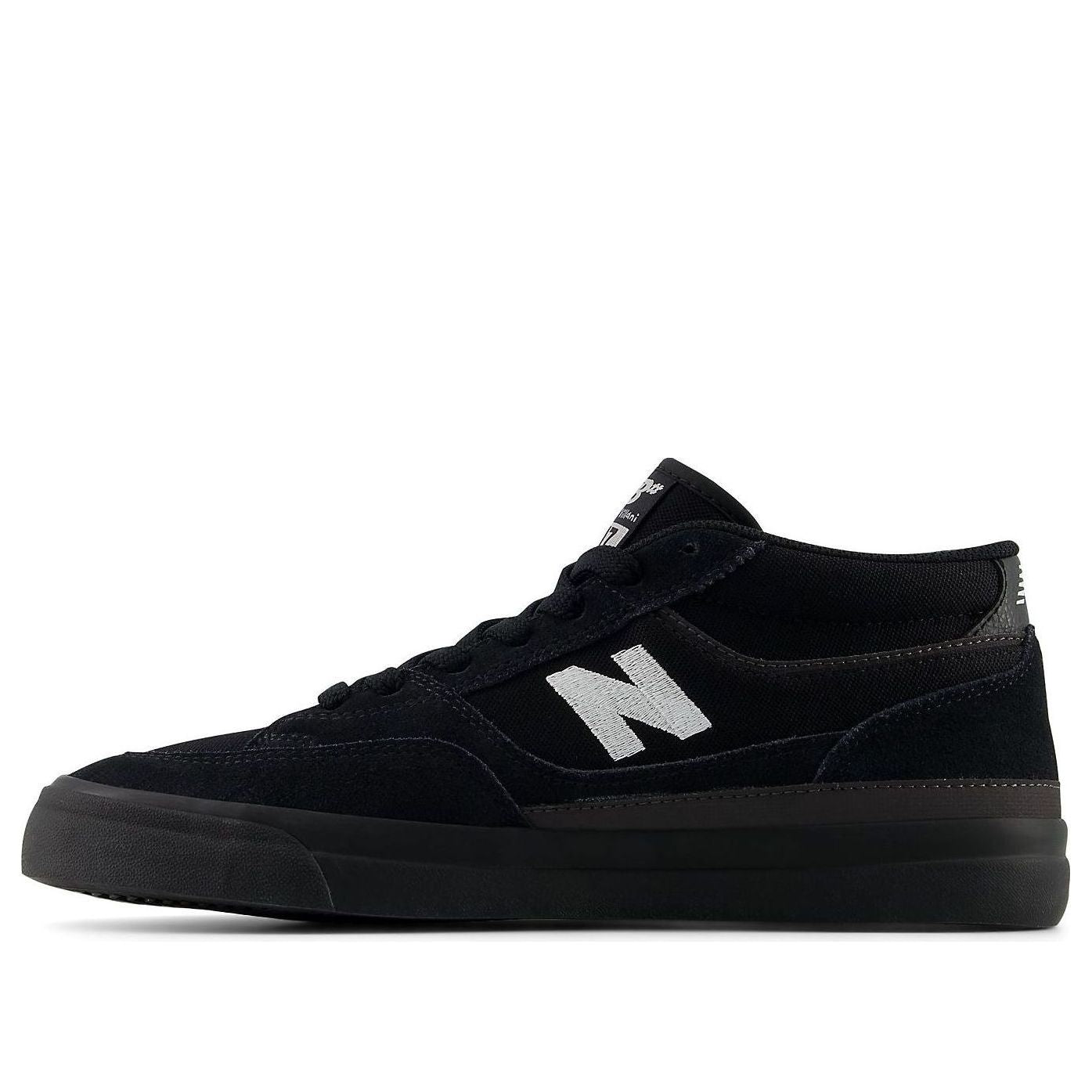 New Balance x Franky Villani 417 'Black White'
New Balance x Franky Villani 417 'Black White'
