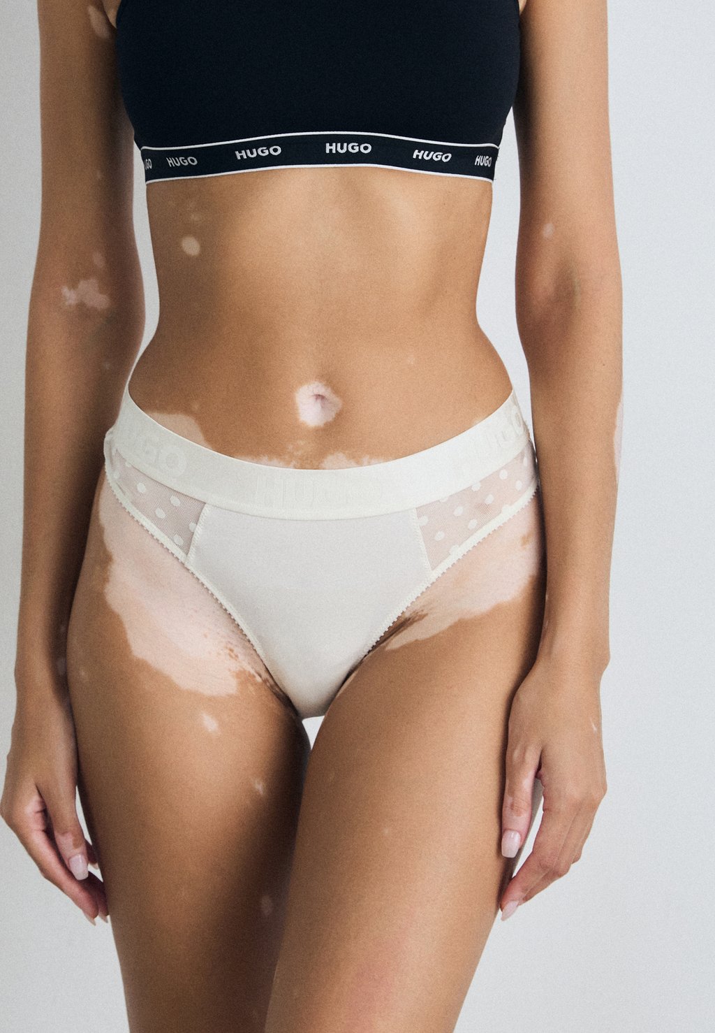 Стринги THONG DESIGN HUGO, слоновая кость
Стринги THONG DESIGN HUGO, слоновая кость