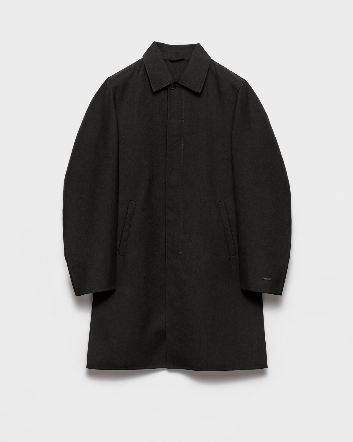Плащ из мохеровой шерсти Prada, черный
Плащ из мохеровой шерсти Prada, черный