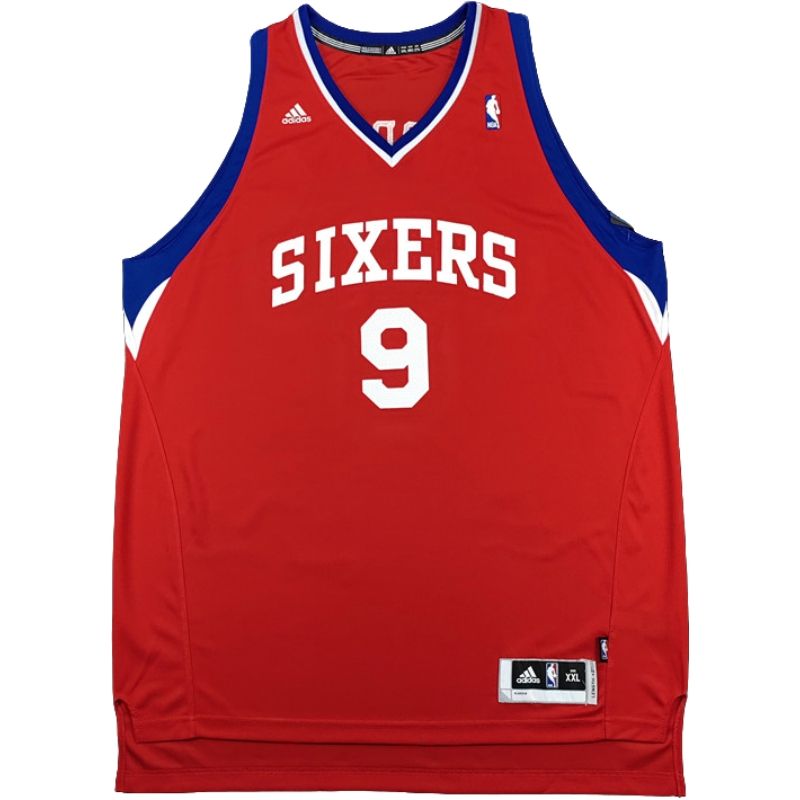 Adidas Баскетбольная майка унисекс красная
Adidas Баскетбольная майка унисекс красная