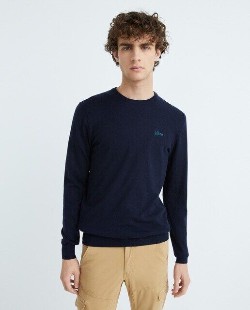 Мужской свитер однотонной вязки Guess, темно-синий
Мужской свитер однотонной вязки Guess, темно-синий