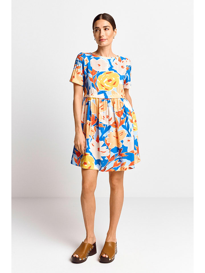 Короткое платье Rich & Royal
Короткое платье Rich & Royal