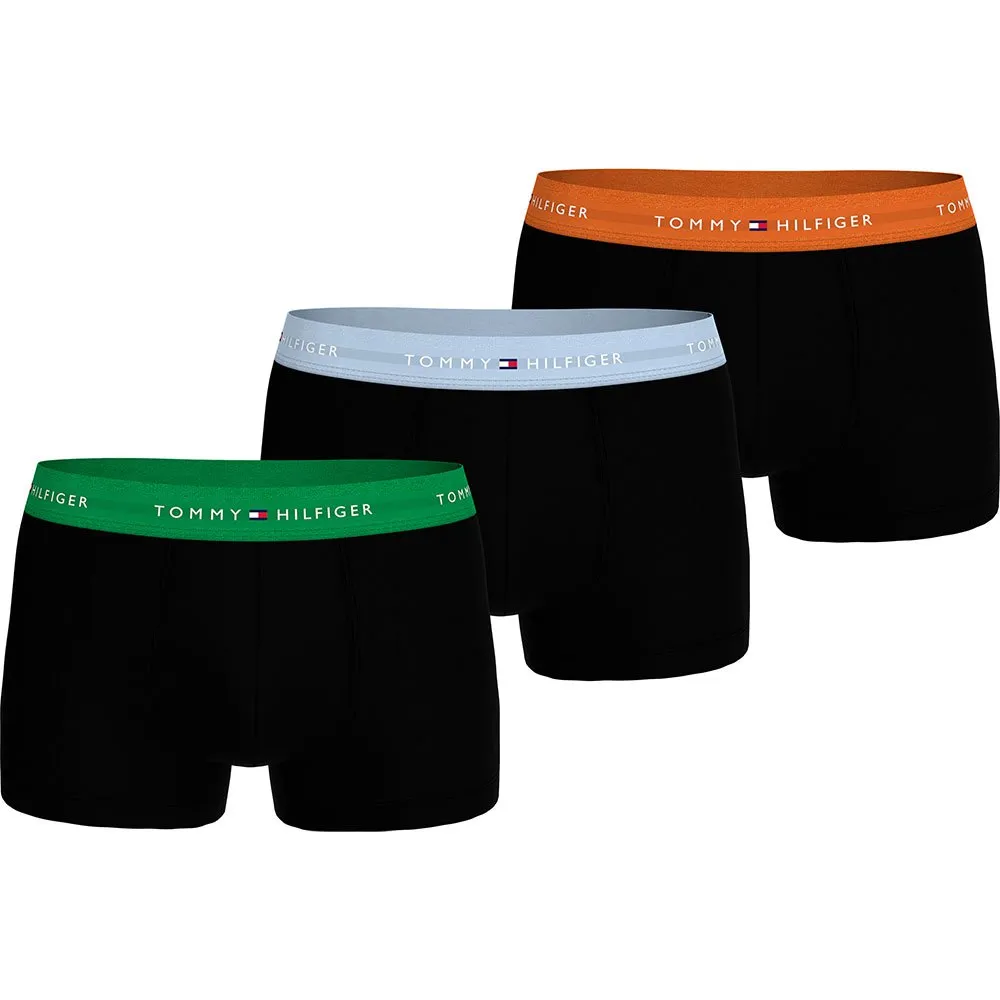 Боксеры 3 шт Tommy Hilfiger Signature Essential, синий
Боксеры 3 шт Tommy Hilfiger Signature Essential, синий