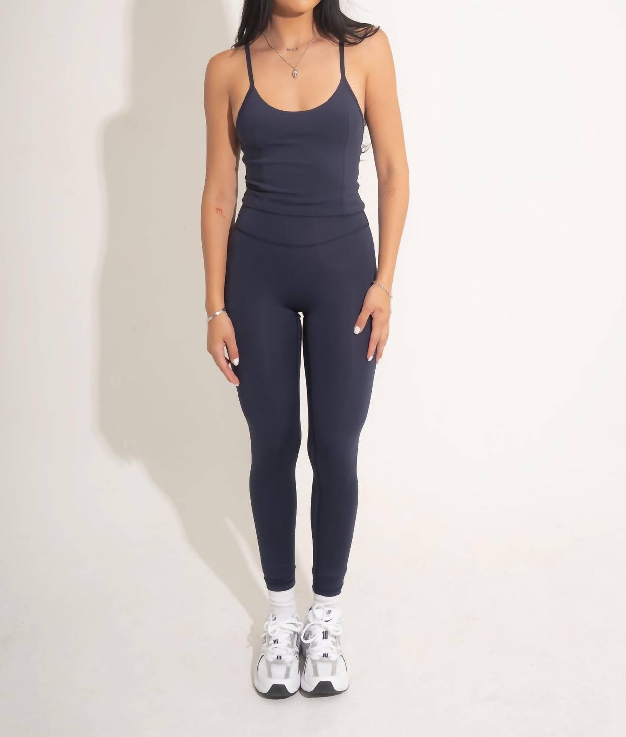 Лаконичные леггинсы Lux Icon в оттенке Nightfall Agent 84, Nightfall
Лаконичные леггинсы Lux Icon в оттенке Nightfall Agent 84, Nightfall