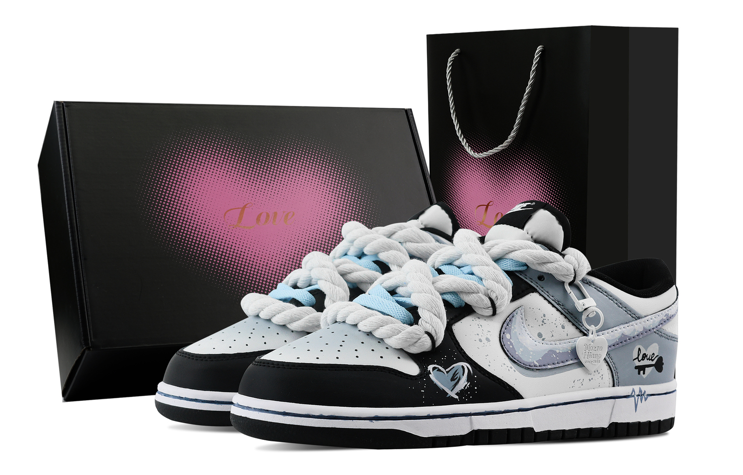 Nike Данки Кей Старри Си, противоскользящие устойчивые к истиранию низкие скейтбордские кроссовки унисекс черно-синие, цвет Black Blue
Nike Данки Кей Старри Си, противоскользящие устойчивые к истиранию низкие скейтбордские кроссовки унисекс черно-синие, цвет Black Blue