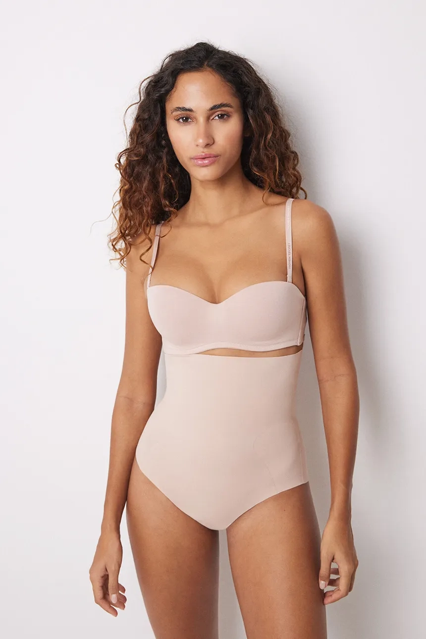 Корректирующие трусики SHAPE MICRO BONDING women'secret, бежевый
Корректирующие трусики SHAPE MICRO BONDING women'secret, бежевый