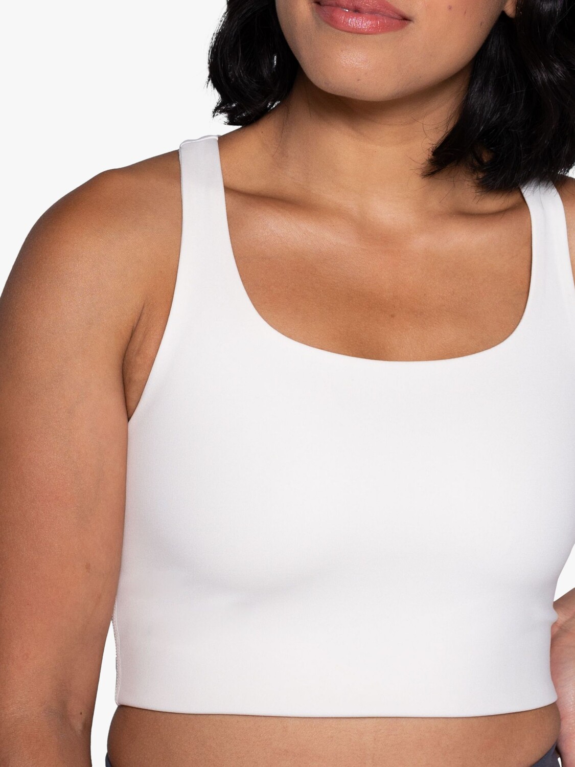 Удлиненный спортивный бюстгальтер Girlfriend Collective Paloma, цвет слоновой кости
Удлиненный спортивный бюстгальтер Girlfriend Collective Paloma, цвет слоновой кости