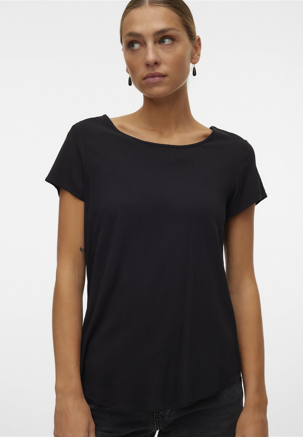 Блузка Vmbella Vero Moda, черная
Блузка Vmbella Vero Moda, черная