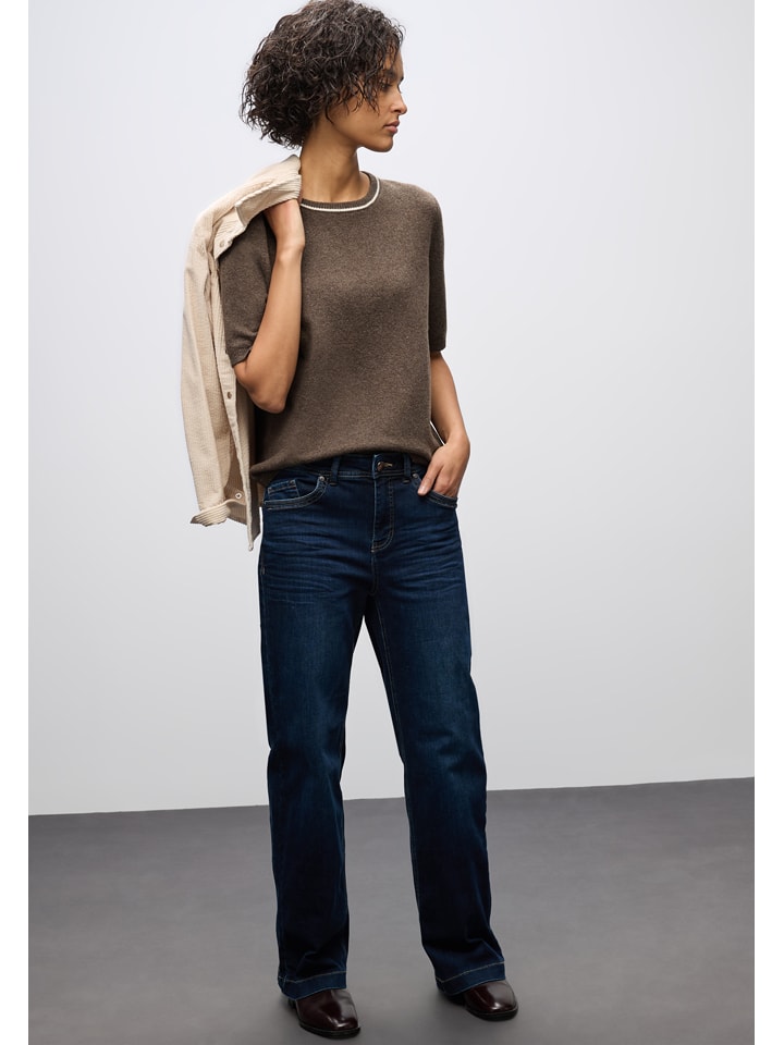 Свитер коричневого цвета Cecil
Свитер коричневого цвета Cecil