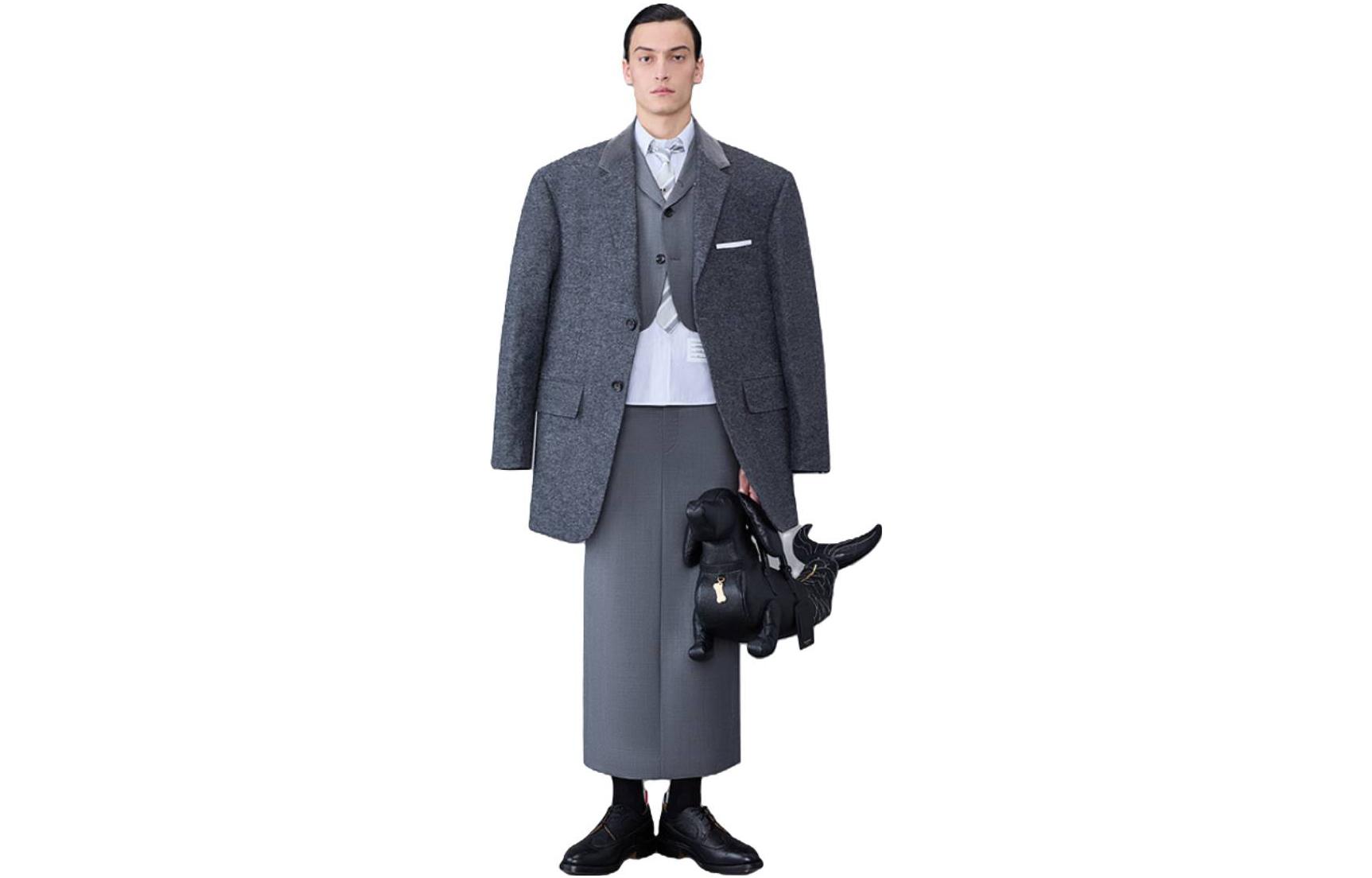Thom Browne Мужские деловые костюмы, темно-серый костюм с воротником, костюм умеренного делового стиля
Thom Browne Мужские деловые костюмы, темно-серый костюм с воротником, костюм умеренного делового стиля