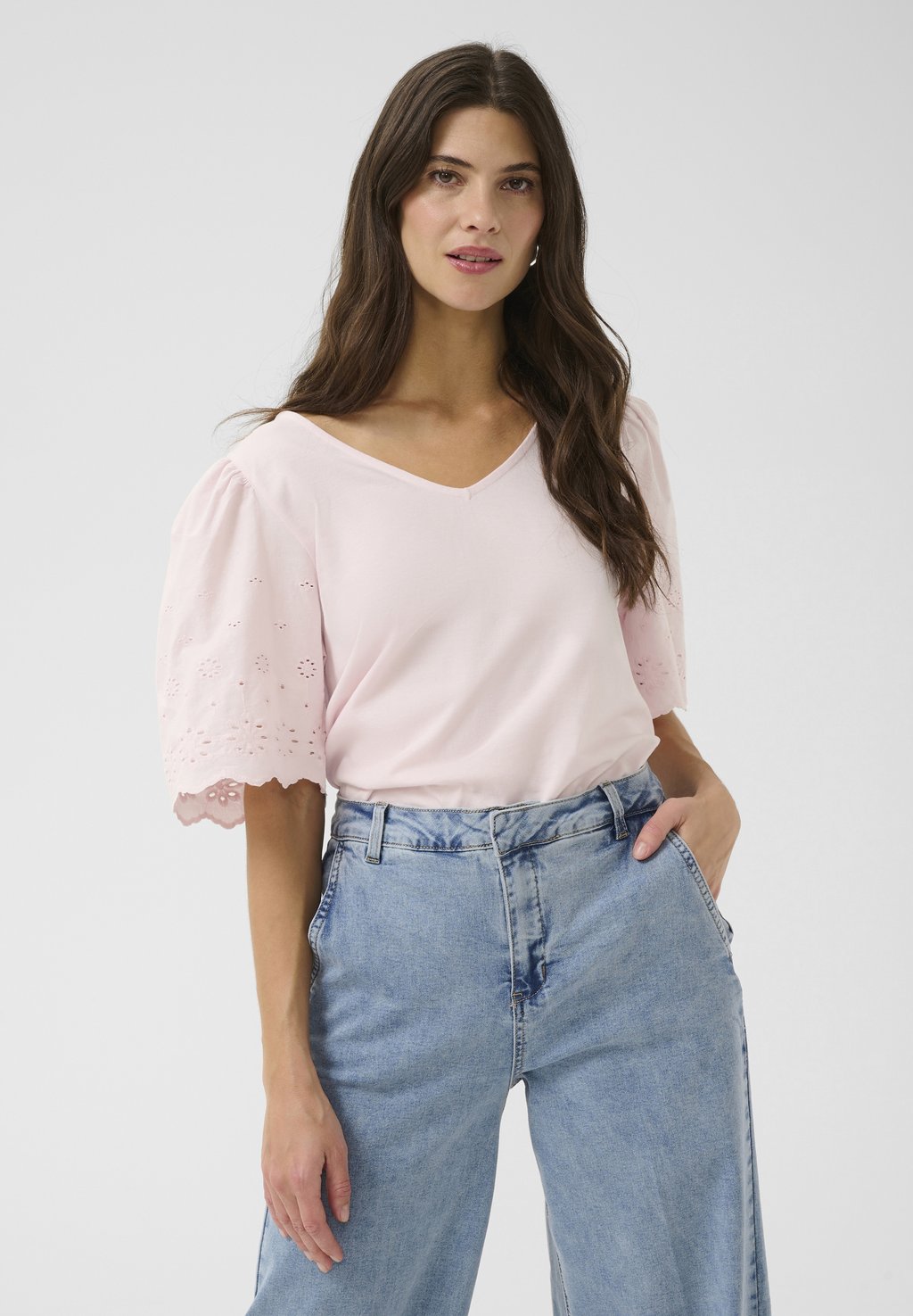 Базовая футболка CRDAYE Cream, розовый
Базовая футболка CRDAYE Cream, розовый