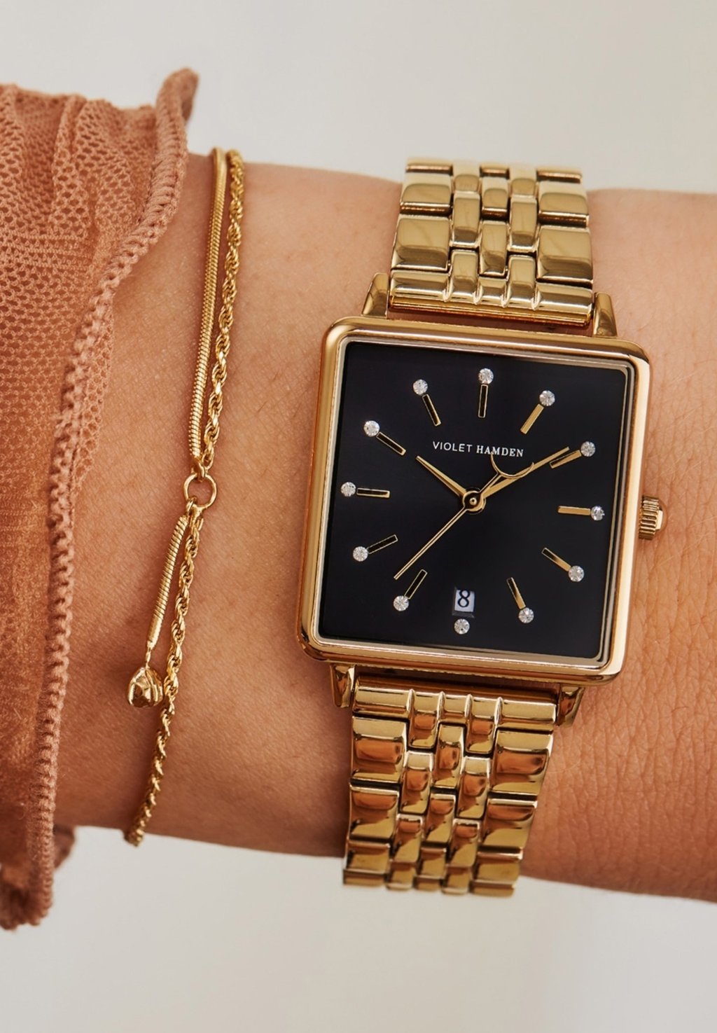 Часы Violet Hamden, золотой 
Часы Violet Hamden, золотой