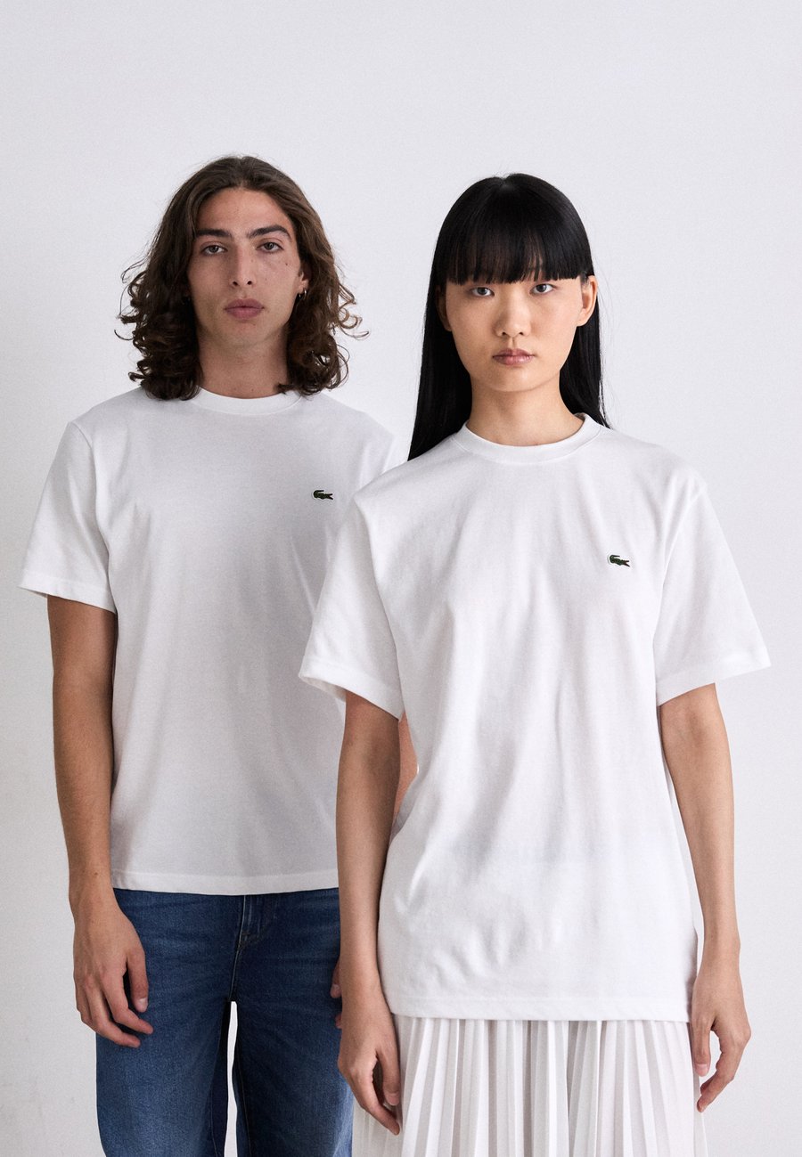 Футболка Lacoste UNISEX, White, Белый, Футболка Lacoste UNISEX, White
Футболка Lacoste UNISEX, White, Белый, Футболка Lacoste UNISEX, White