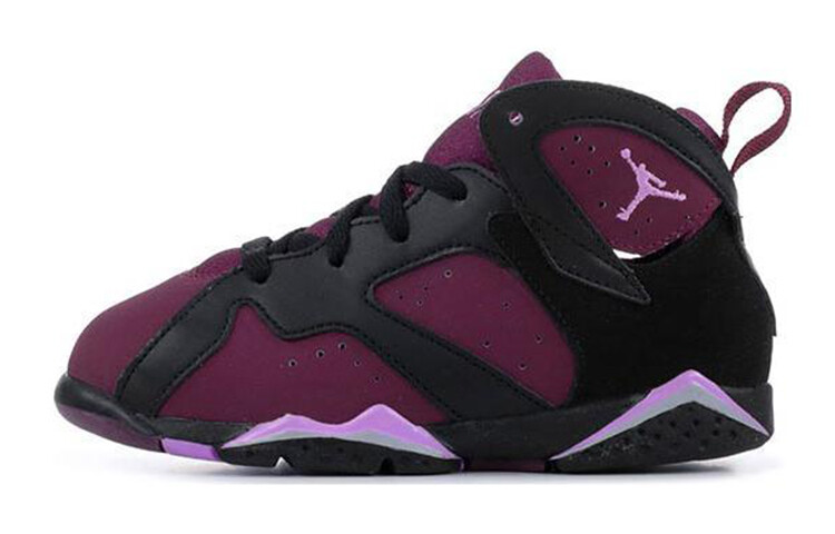 Детские 7 ретро-кеды Jordan
Детские 7 ретро-кеды Jordan