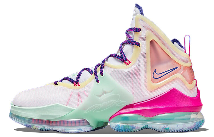 Мужские баскетбольные кроссовки Nike Lebron 19
Мужские баскетбольные кроссовки Nike Lebron 19