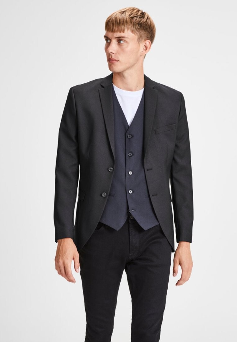 Куртка КЛАССИШЕР Jack & Jones, черный
Куртка КЛАССИШЕР Jack & Jones, черный