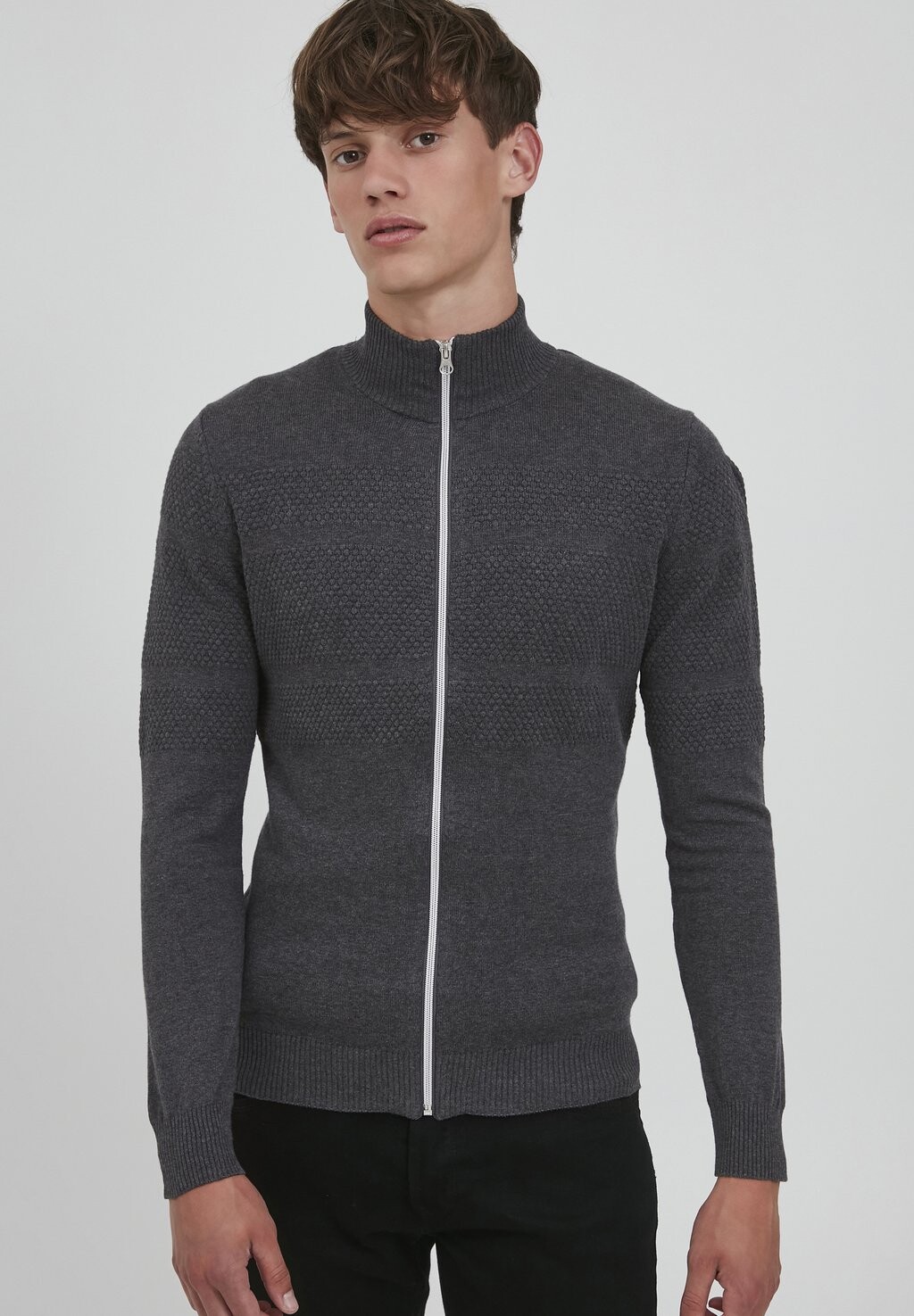 Кардиган BHCARDIGAN Blend, черный
Кардиган BHCARDIGAN Blend, черный