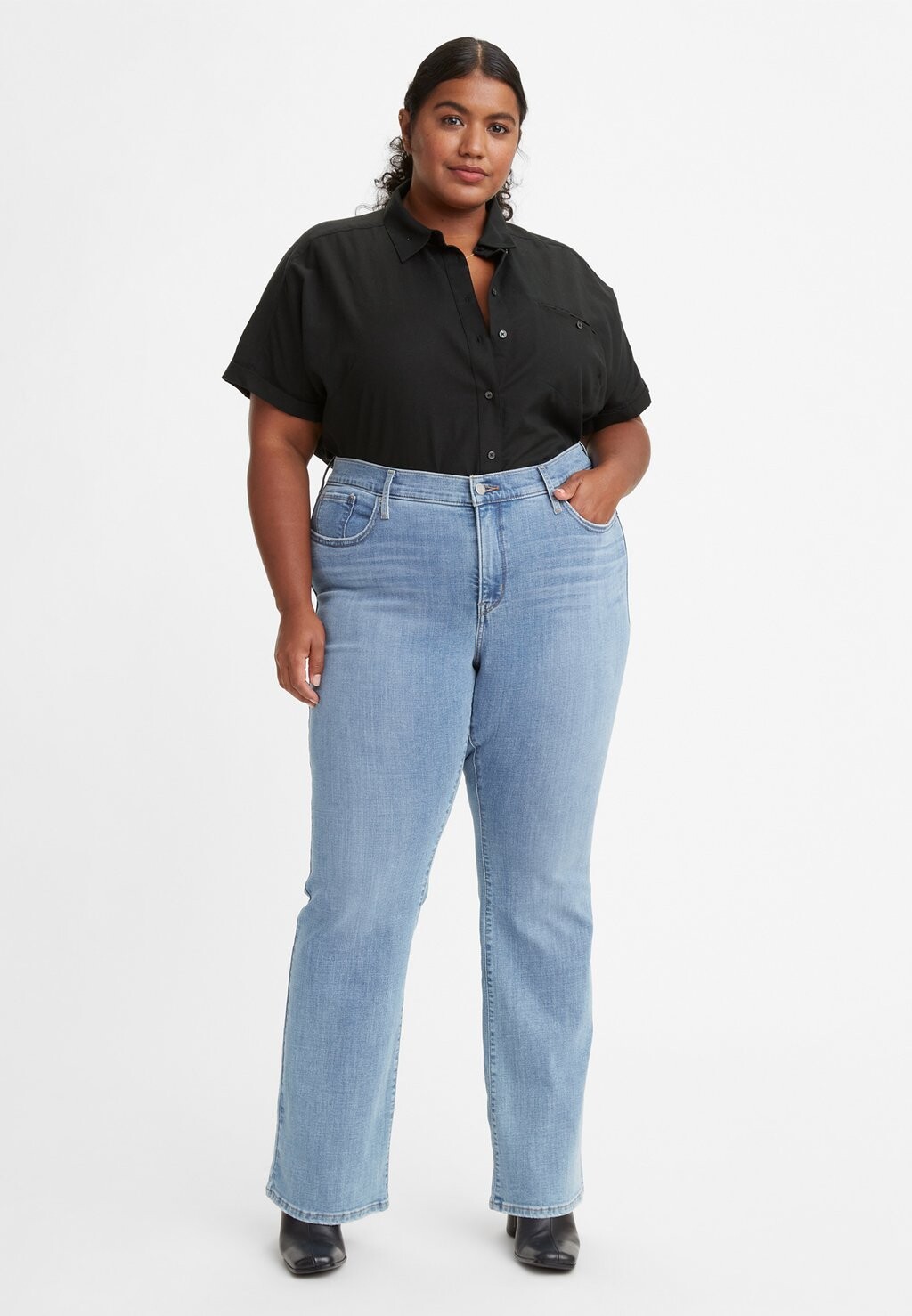 джинсы Bootcut 315 Shaping Boot Levi's, цвет lapis topic
джинсы Bootcut 315 Shaping Boot Levi's, цвет lapis topic