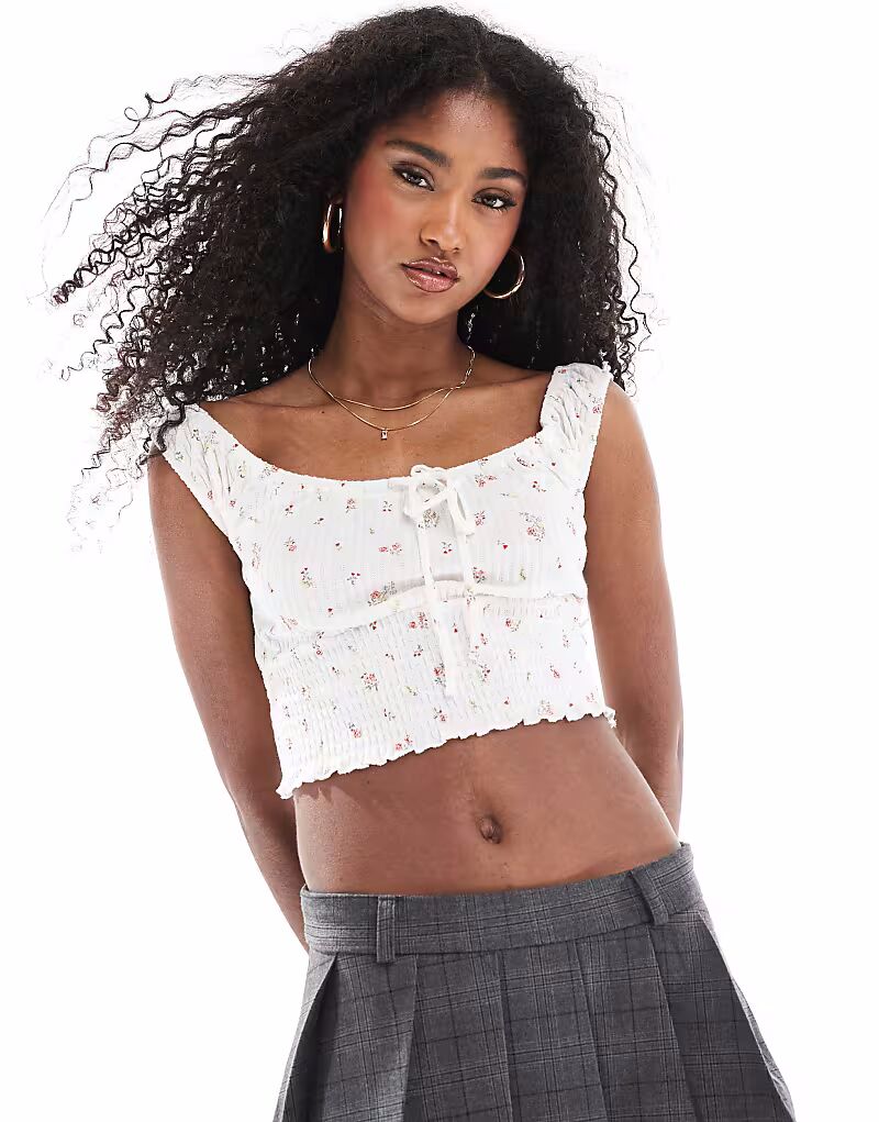 Топ Cotton On с короткими рукавами и сборками в винтажном белом цвете Cotton:On
Топ Cotton On с короткими рукавами и сборками в винтажном белом цвете Cotton:On