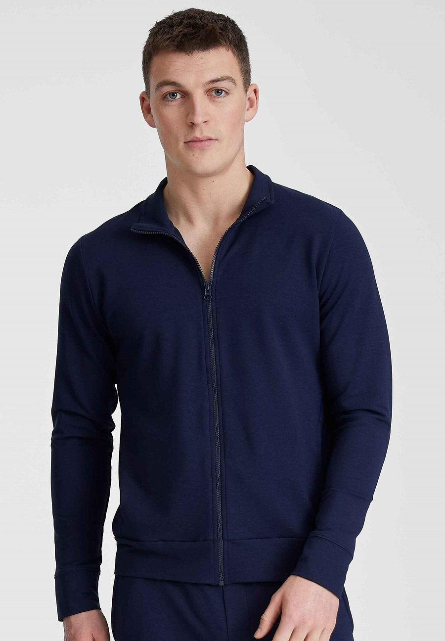 Толстовка mey Zip-up sweatshirt, Yacht Blue/Dark Blue
Толстовка mey Zip-up sweatshirt, Yacht Blue/Dark Blue