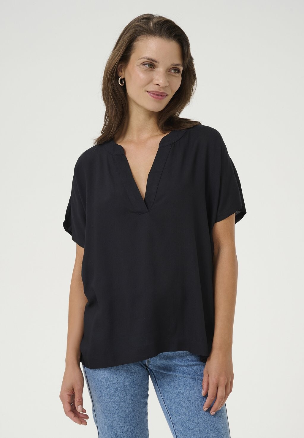 Блуза KAANO SOLID Kaffe, черный
Блуза KAANO SOLID Kaffe, черный