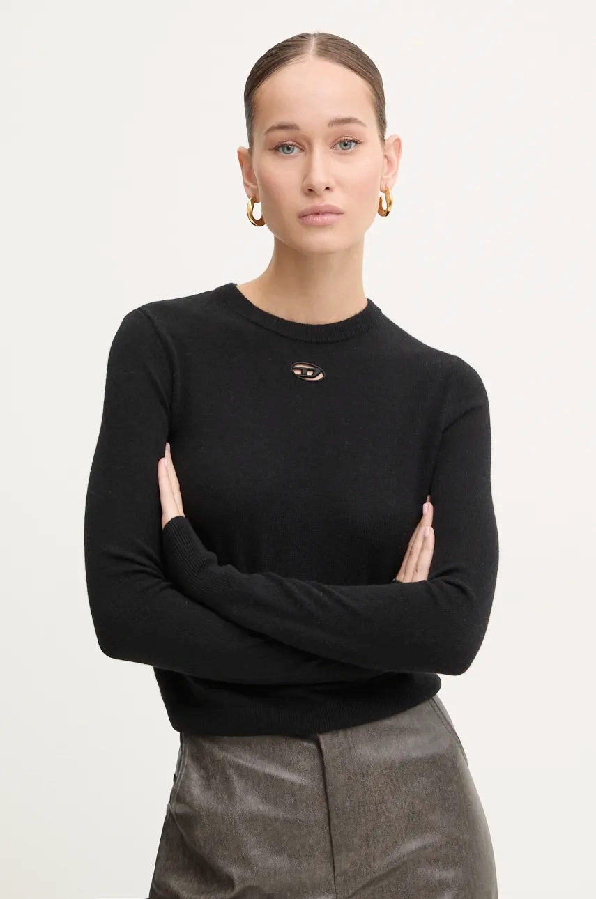 M-AREESAX шерстяной свитер Diesel, черный
M-AREESAX шерстяной свитер Diesel, черный