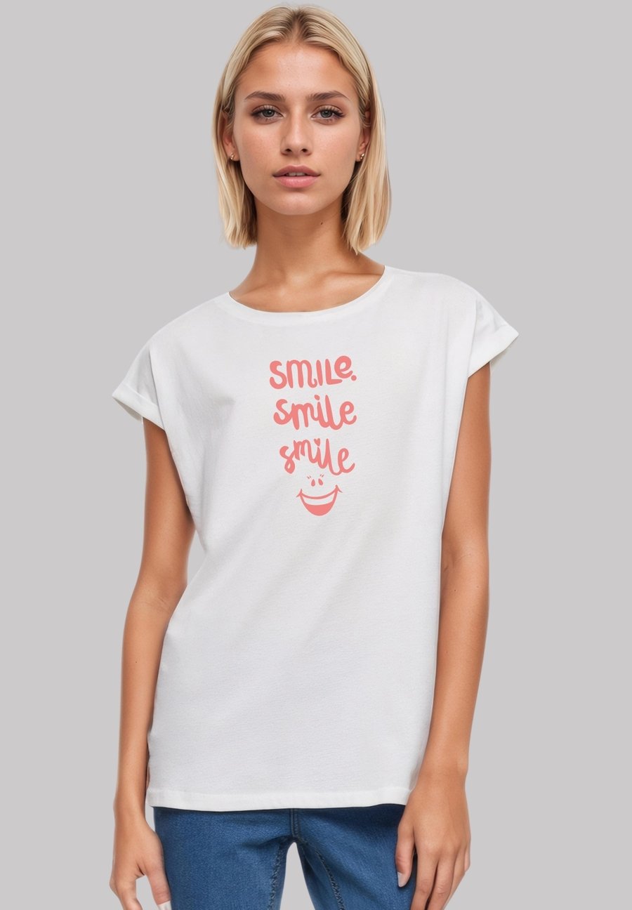 Футболка Be Famous ROLL UP SMISMI, White, Белый, Футболка Be Famous ROLL UP SMISMI, White
Футболка Be Famous ROLL UP SMISMI, White, Белый, Футболка Be Famous ROLL UP SMISMI, White