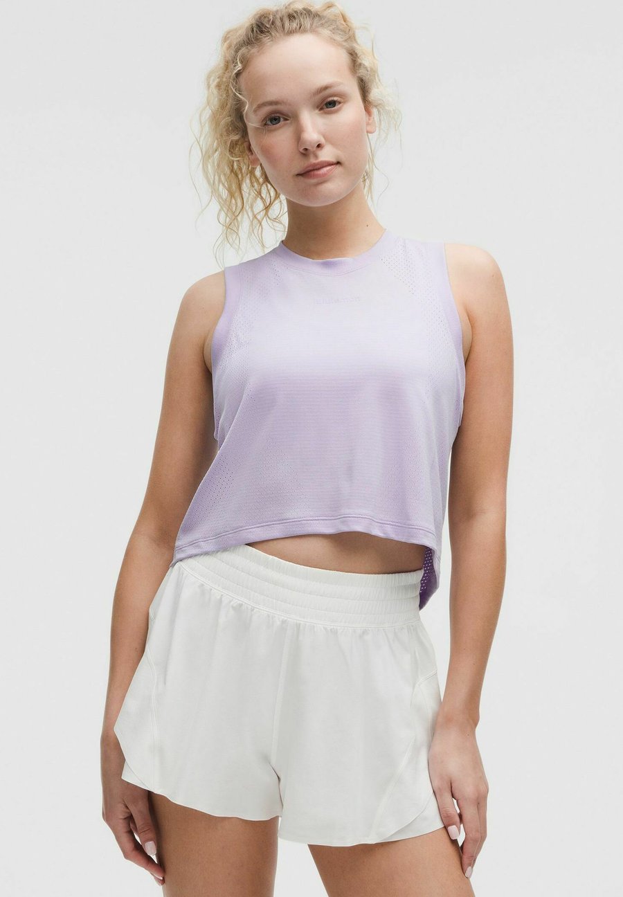 Топ lululemon Swiftly High-Low Cropped Tank, Lavender Frost /Purple
Топ lululemon Swiftly High-Low Cropped Tank, Lavender Frost /Purple
