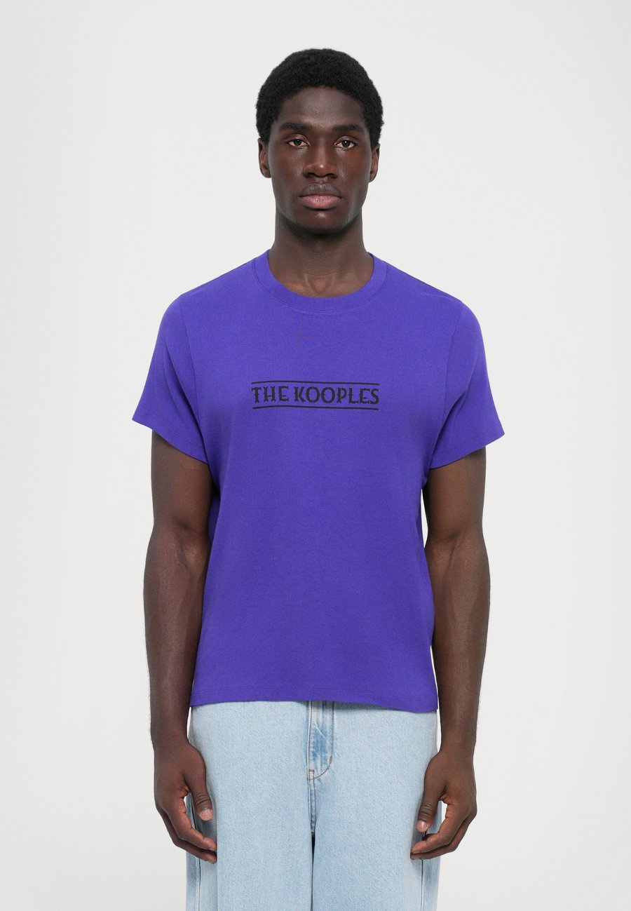 Футболка The Kooples Print T-shirt, Electric Blue/Blue, Синий, Футболка The Kooples Print T-shirt, Electric Blue/Blue
Футболка The Kooples Print T-shirt, Electric Blue/Blue, Синий, Футболка The Kooples Print T-shirt, Electric Blue/Blue